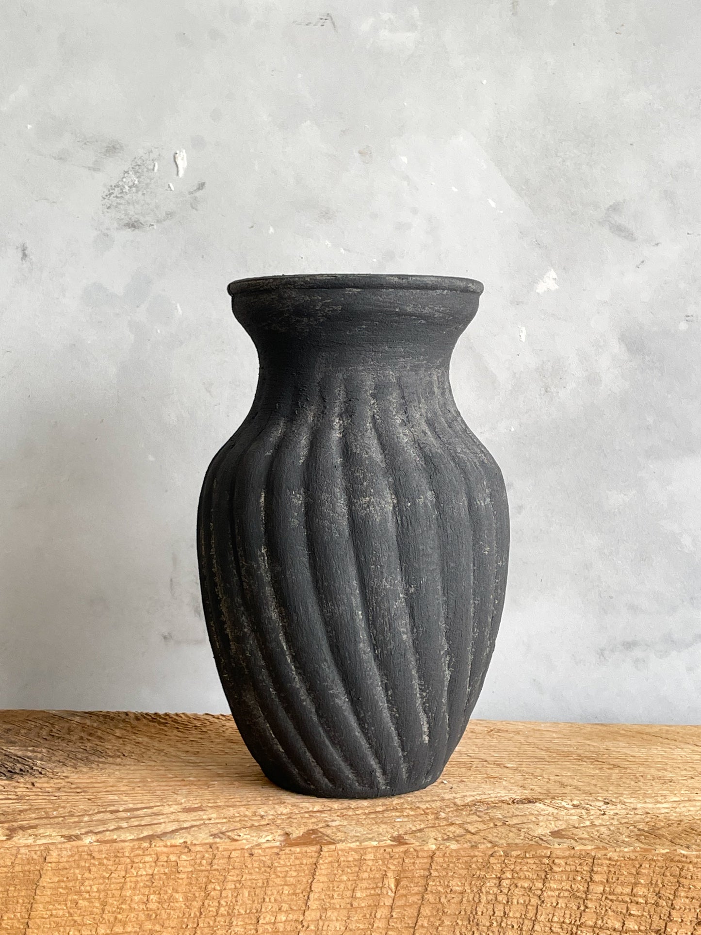 midnight| aged black textured decorative vase 29