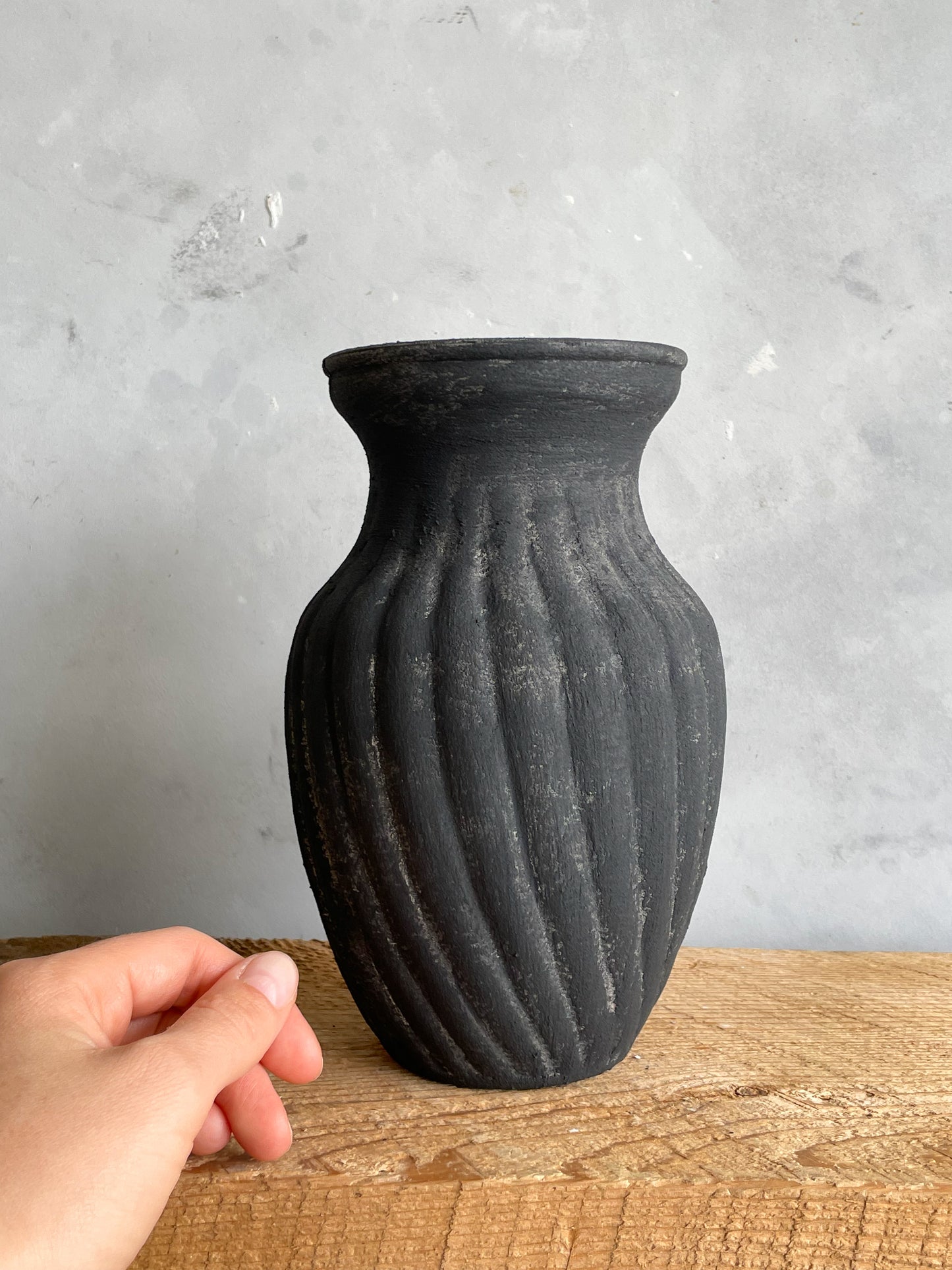 midnight| aged black textured decorative vase 29