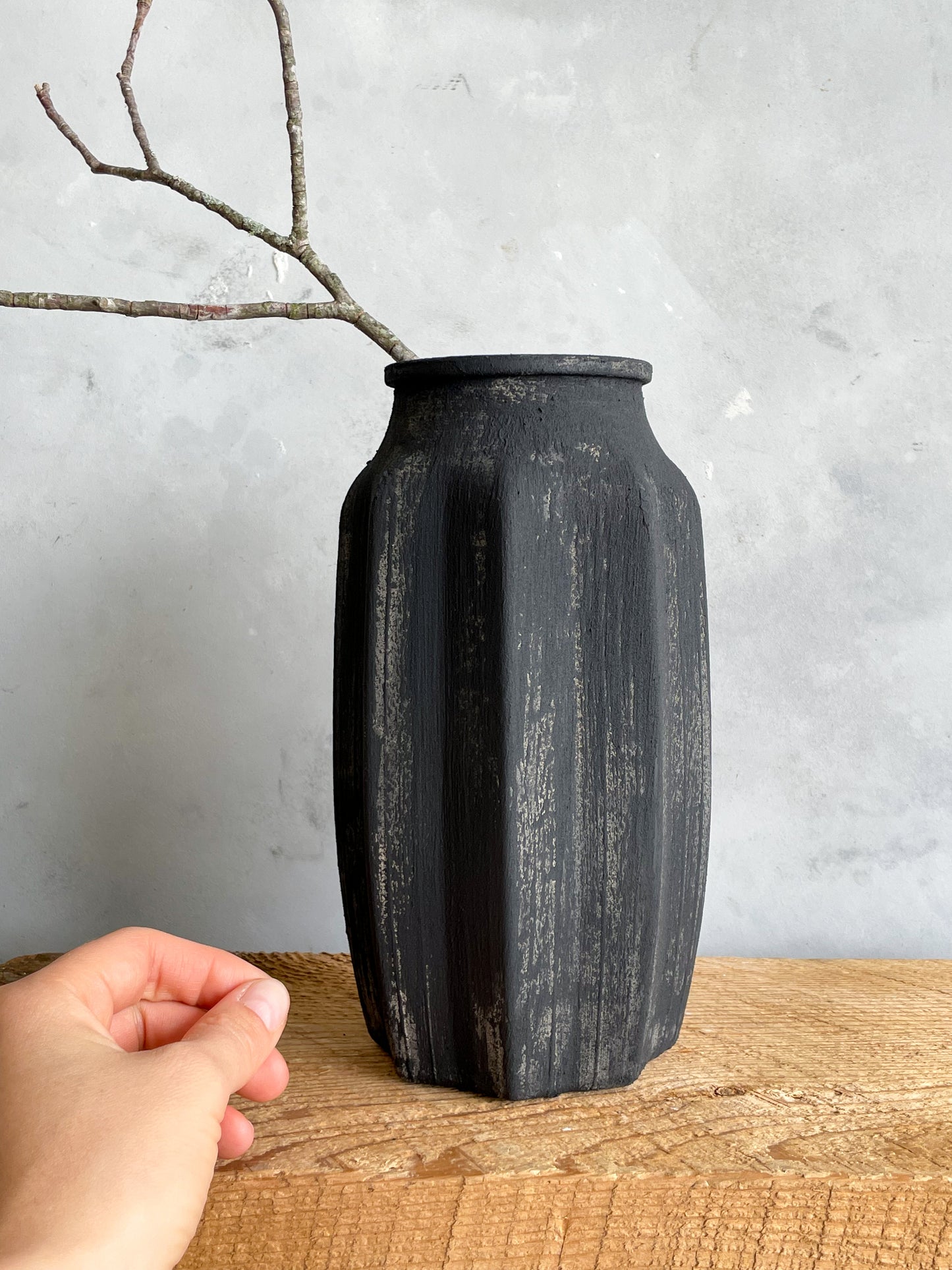 midnight| aged black textured decorative vase 21