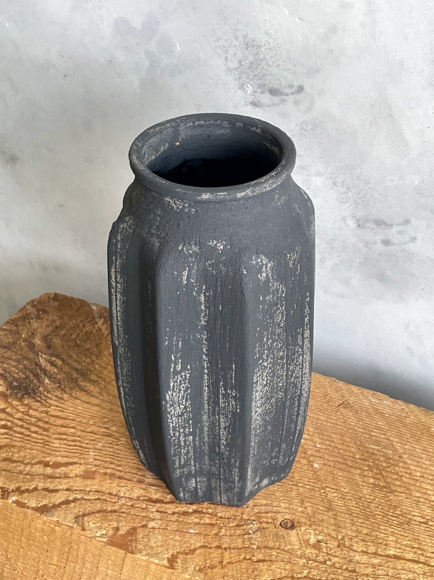 midnight| aged black textured decorative vase 21