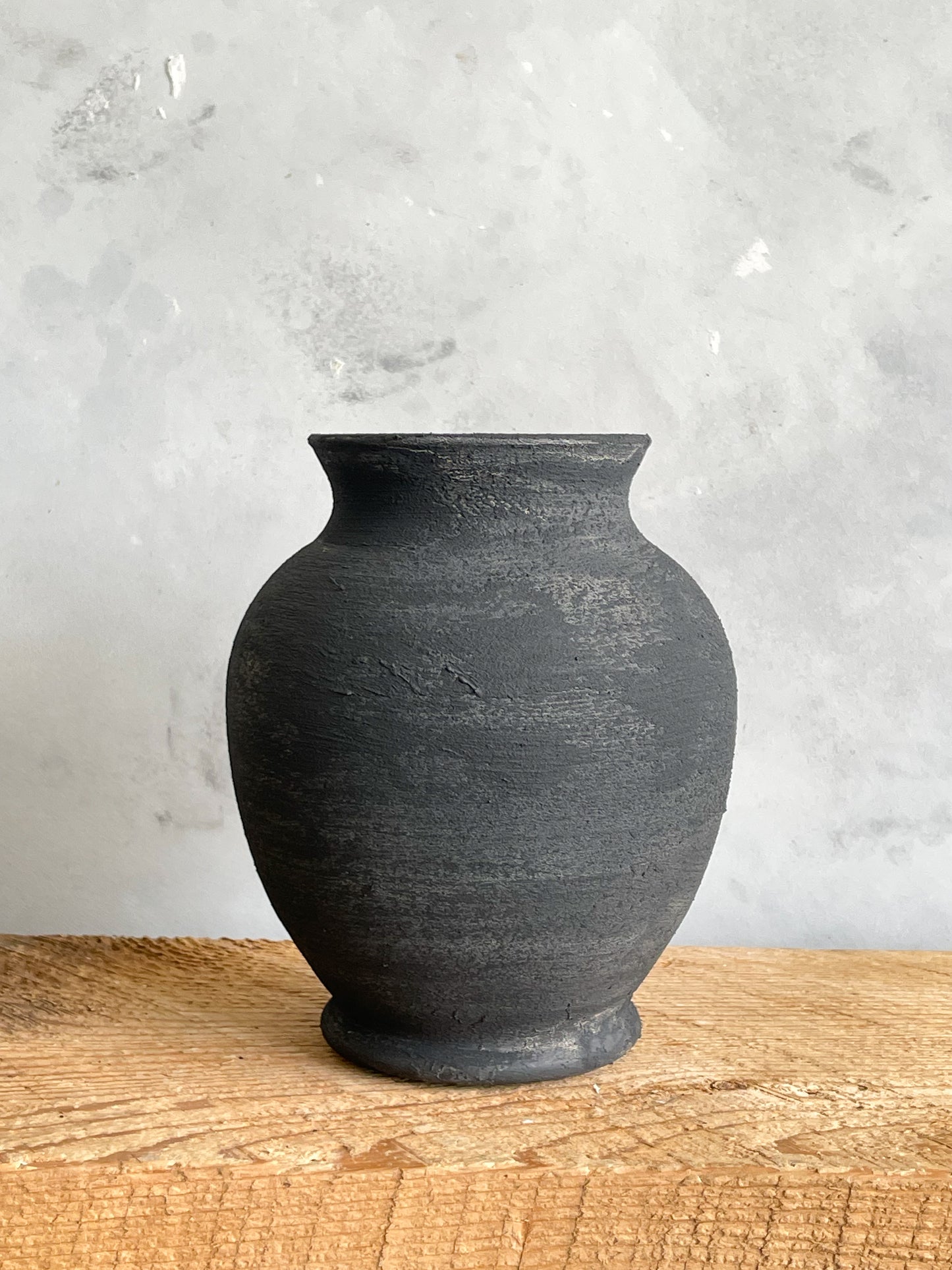 midnight| aged black textured decorative vase 23