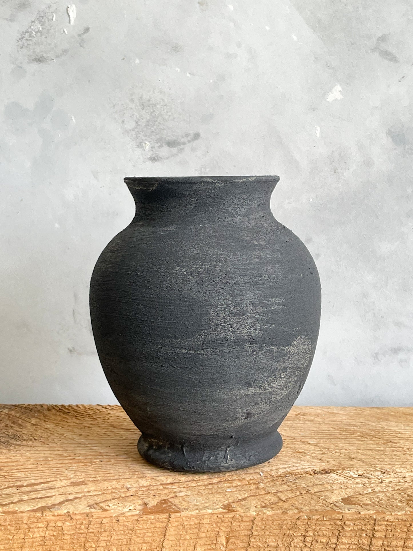 midnight| aged black textured decorative vase 23