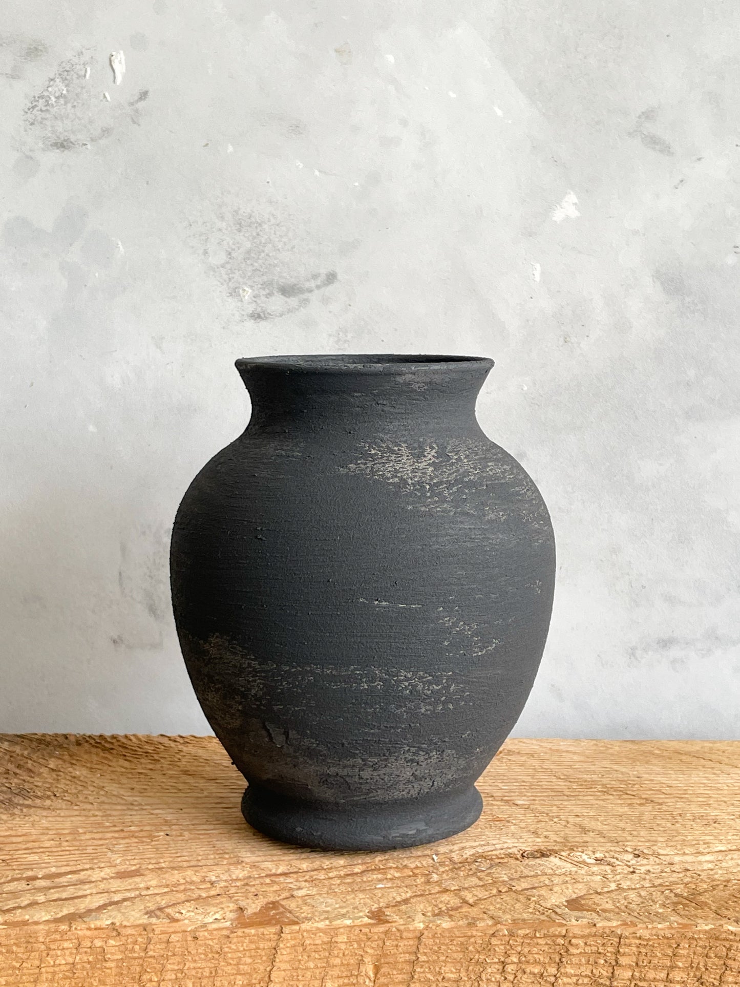 midnight| aged black textured decorative vase 23
