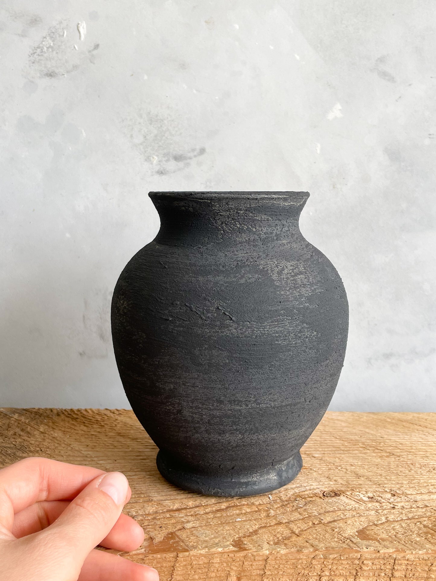 midnight| aged black textured decorative vase 23