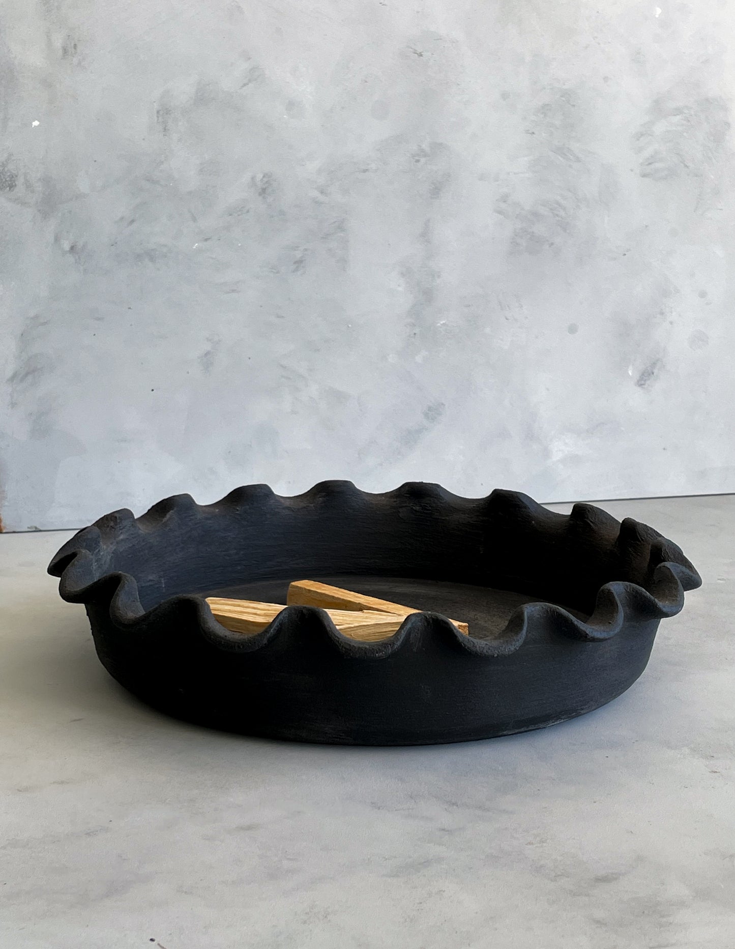 midnight| aged black textured decorative bowl 02