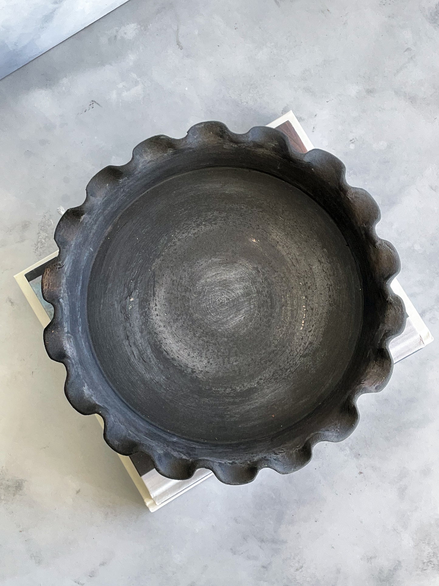 midnight| aged black textured decorative bowl 02