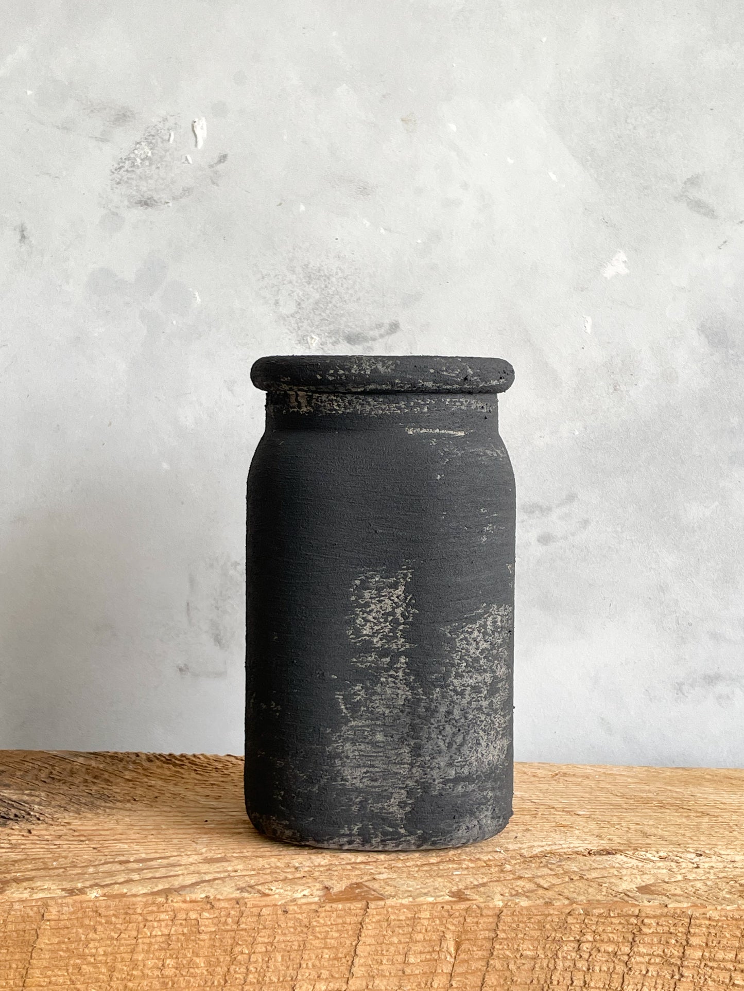 midnight| aged black textured decorative vase 25