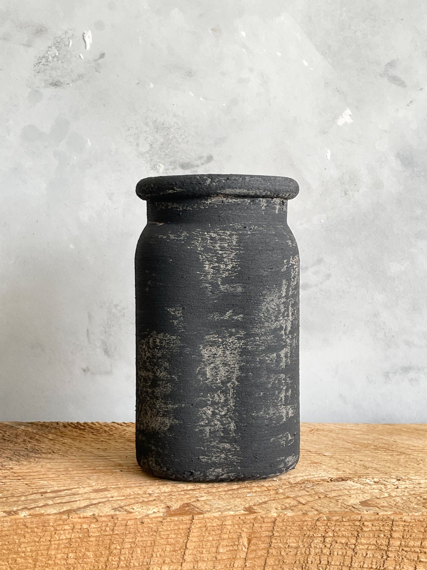 midnight| aged black textured decorative vase 25