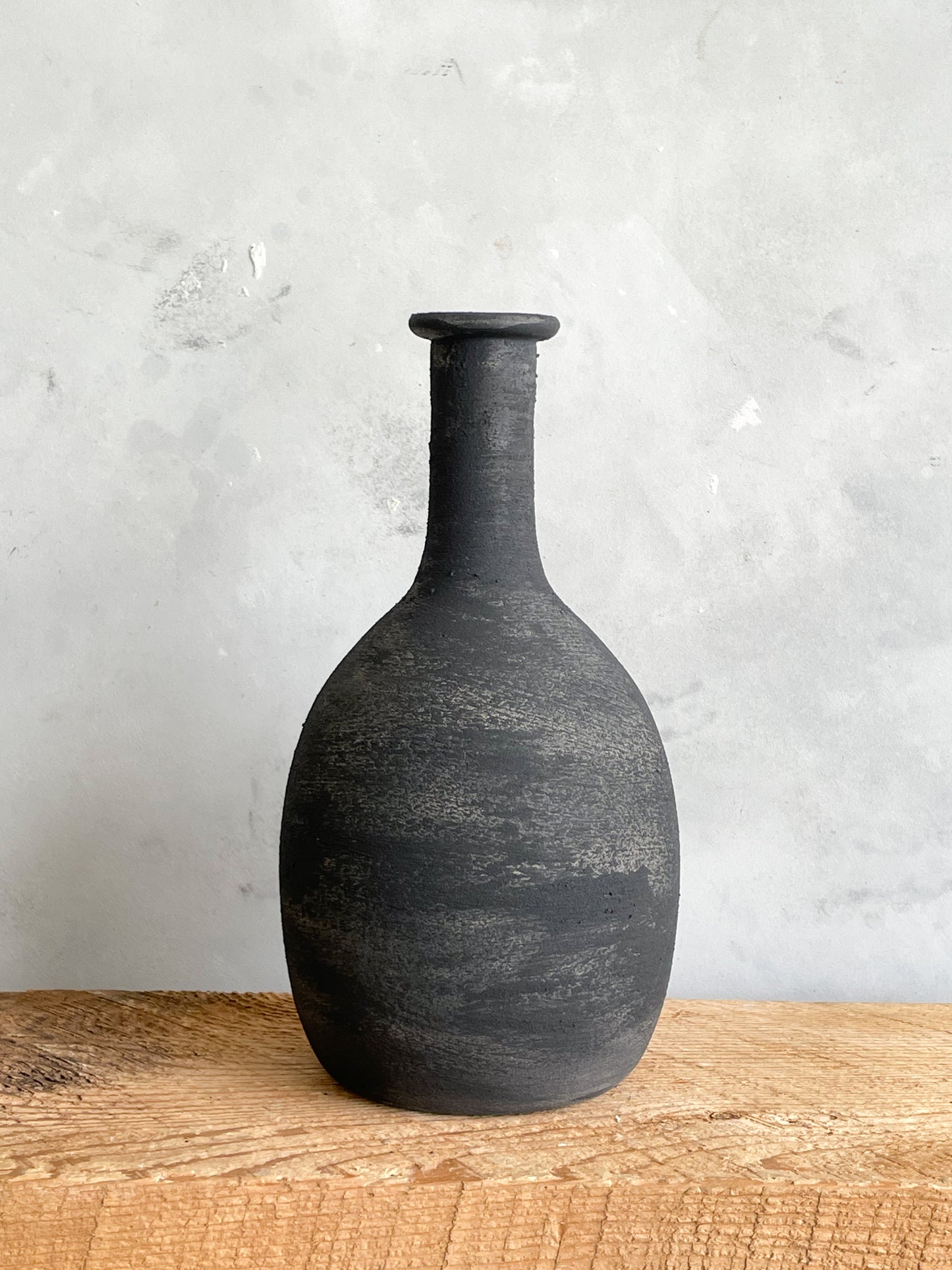 midnight| aged black textured decorative vase 31