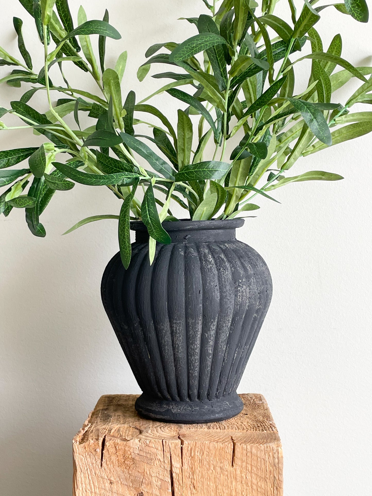 midnight| aged black textured decorative vase 22