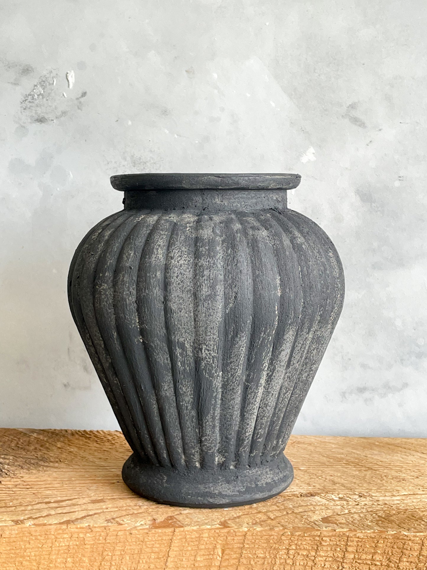 midnight| aged black textured decorative vase 22