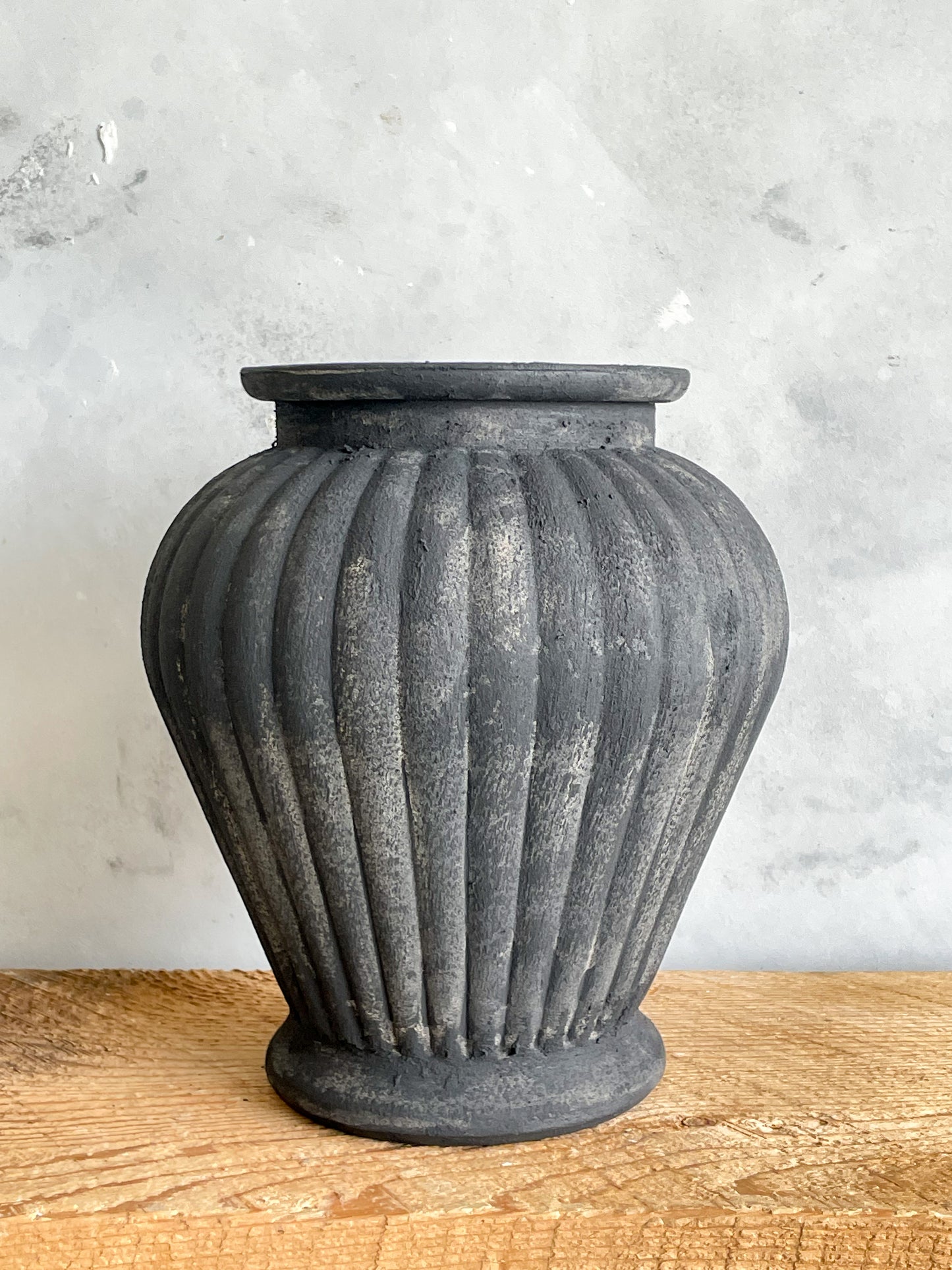 midnight| aged black textured decorative vase 22