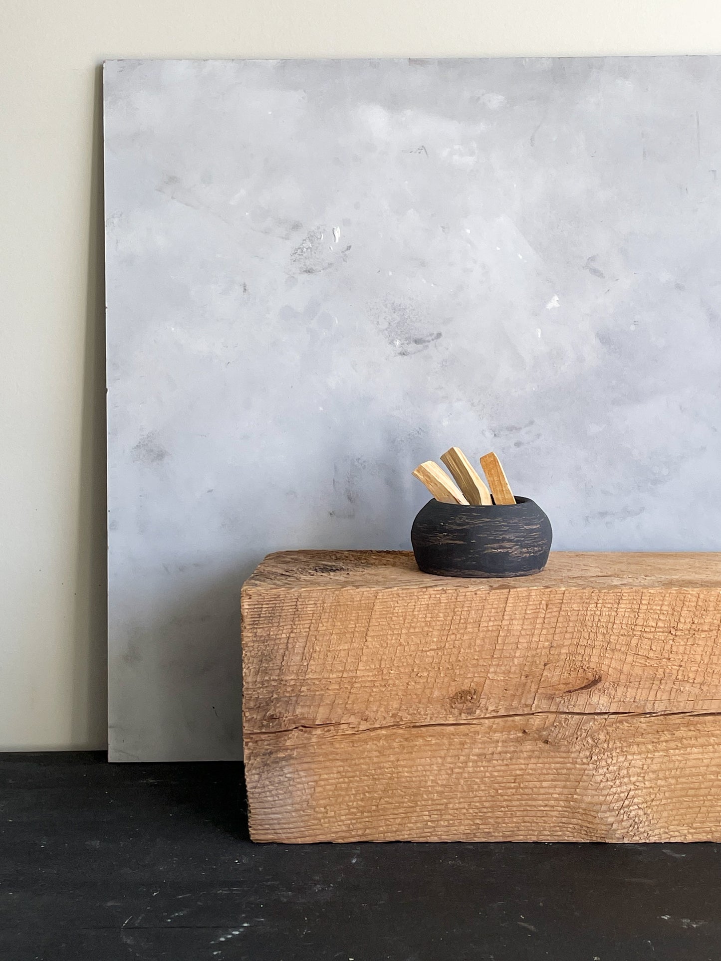 midnight| aged black textured decorative dish