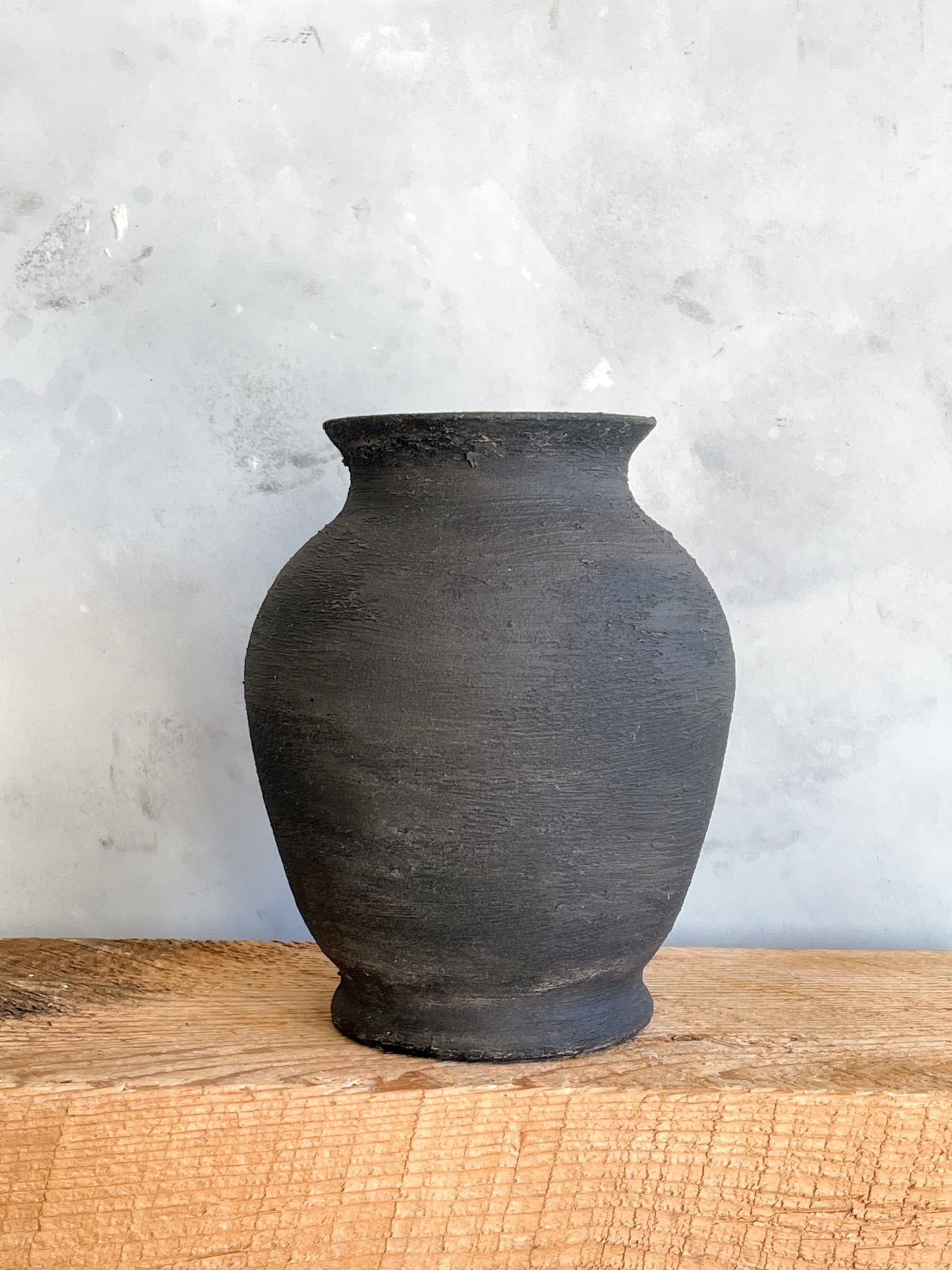 midnight| rustic black textured vase 16